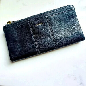 NWOT Fossil Ella Leather Clutch Large Bifold Wallet